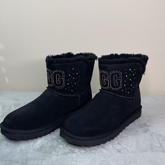 UGG CLASSIC UGG GEM MINI BLK - Picture 1 of 11